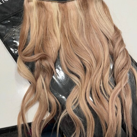 Hidden Crown Hair Extensions 18" New in package# 882 - Picture 2 of 5